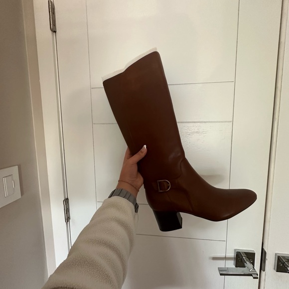 Anne Klein riding boots - Picture 4 of 9